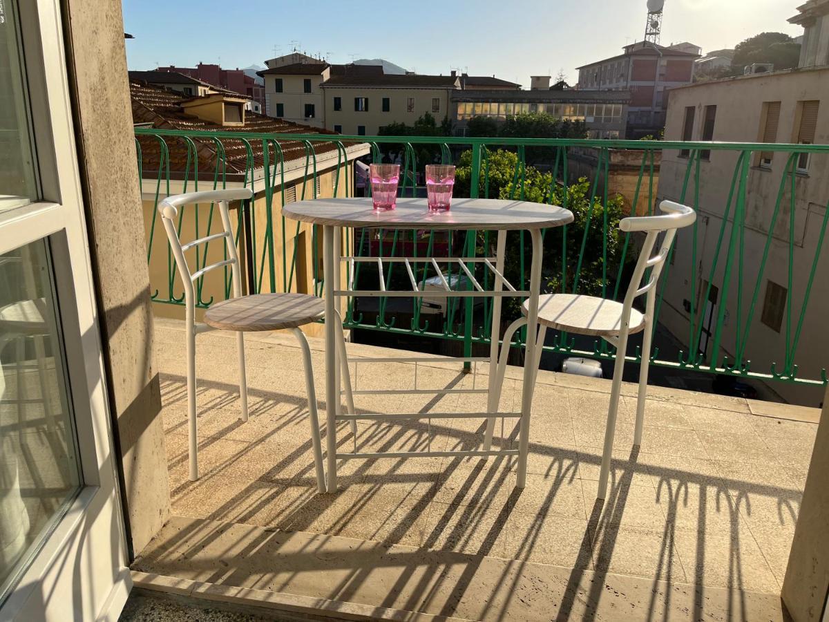 Bed And Coffee Rooms Portoferraio Bagian luar foto