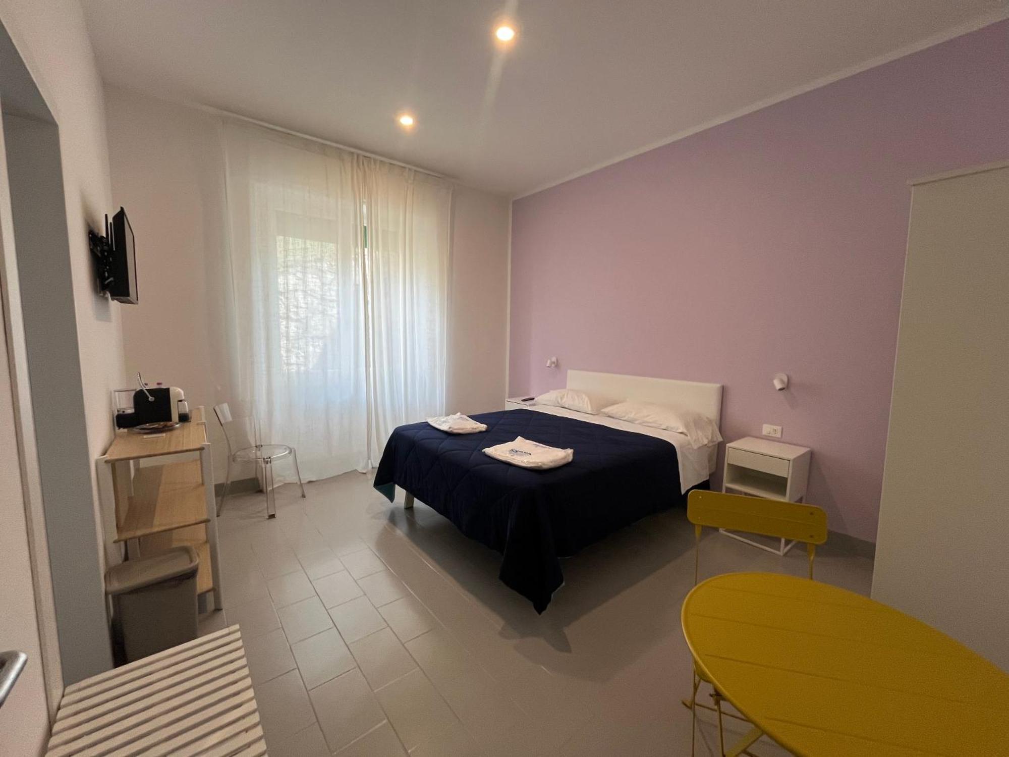 Bed And Coffee Rooms Portoferraio Bagian luar foto